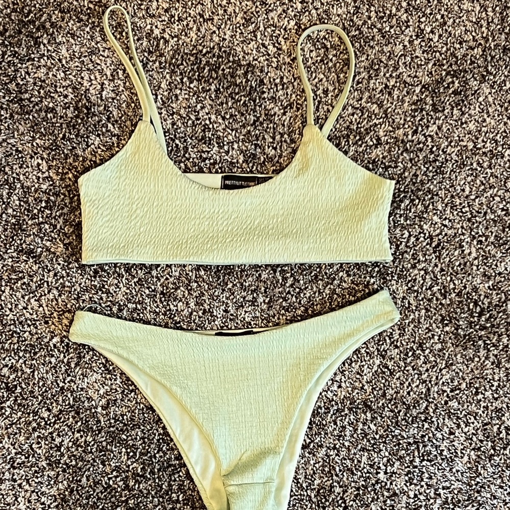 Pretty Little Thing bikini